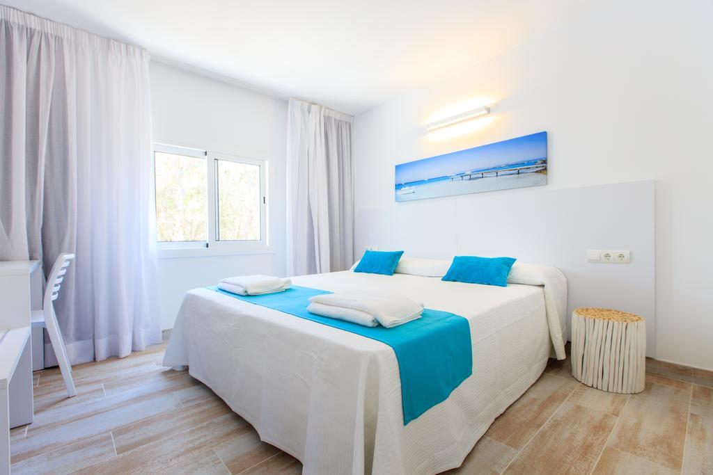 Pinos Playa Suites Playa Migjorn Luaran gambar