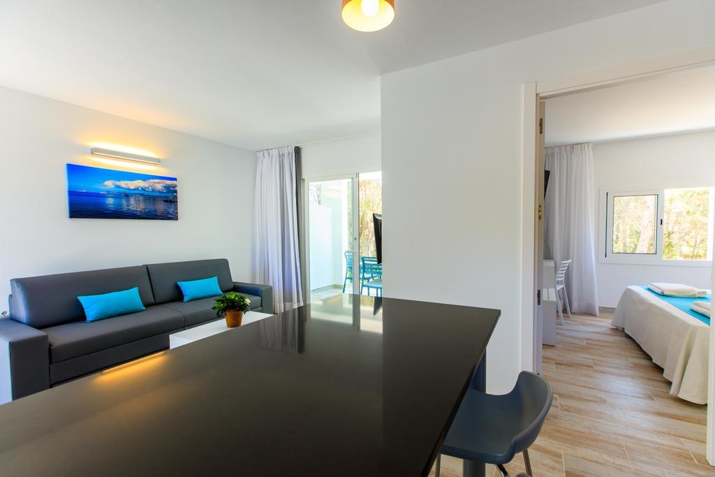 Pinos Playa Suites Playa Migjorn Luaran gambar